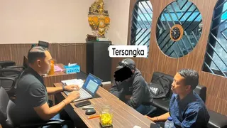 Polisi Tangkap WN Australia Terkait Aksi Mesum di Pekarangan Warga Badung