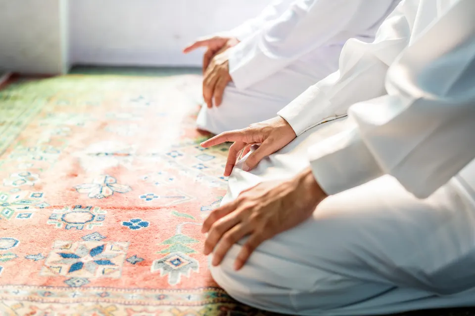 Niat Sholat Subuh sebagai Makmum, Imam, dan Sendiri