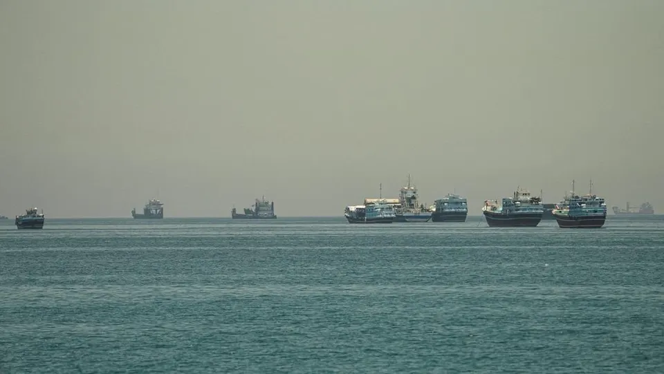 Iran dan Oman Sepakati Jalur Selat Hormuz, Klaim Damai AS Dibantah Sumber