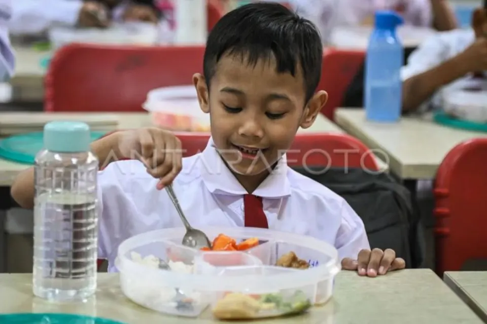 Perkembangan Uji Coba Program Makan Bergizi Gratis di Berbagai Daerah