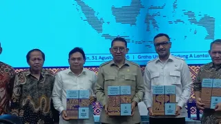 Libatkan 123 Pakar, Fadli Zon Rilis 5 Jilid Buku Sejarah RI