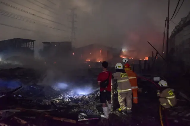 Kebakaran Rumah di Muara Angke, Dua Warga Terluka
