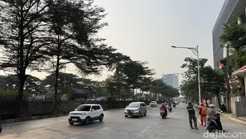 Massa Demo di OT Building Jakbar Bubar, Lalin Lancar