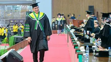 Dirut Perum Bulog Ahmad Rizal Ramdhani Raih Gelar Doktor dari Universitas Indonesia