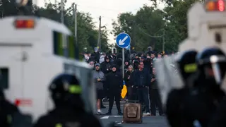 Polisi Irlandia Temukan Bom Aktif di Dekat Perbatasan Irlandia Utara
