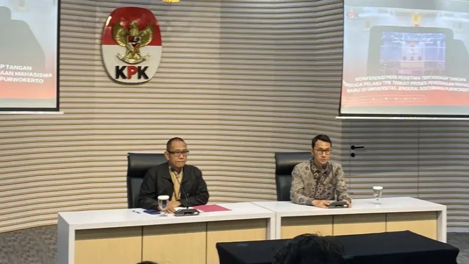 Rektor dan Wakil Rektor III Unsoed Resmi Jadi Tersangka Kasus Suap Penerimaan Mahasiswa Baru Kedokteran