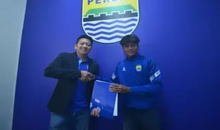 Persib Bandung Resmi Promosikan Rafi Rasyiq ke Tim Utama dengan Kontrak Tiga Tahun