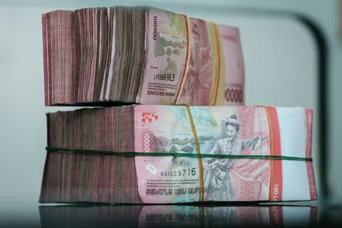Siasat Bank Indonesia Menjaga Rupiah Tanpa Mencekik Sektor Riil