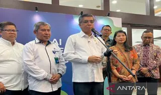 Menaker, Kebijakan Potongan Komisi Ojol 8 Persen Resmi Berlaku Sejak 1 Juli 2026