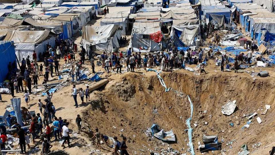 Serangan Israel Hancurkan Gudang Perlengkapan Medis Dekat Rumah Sakit Al-Aqsa Martyrs di Gaza