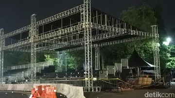 Tribun VIP Kejurnas Drift Purwokerto Ambruk Melukai Puluhan Penonton