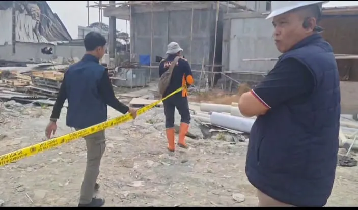 Polda Jawa Tengah Olah TKP Kebakaran Gudang Limbah di Brebes
