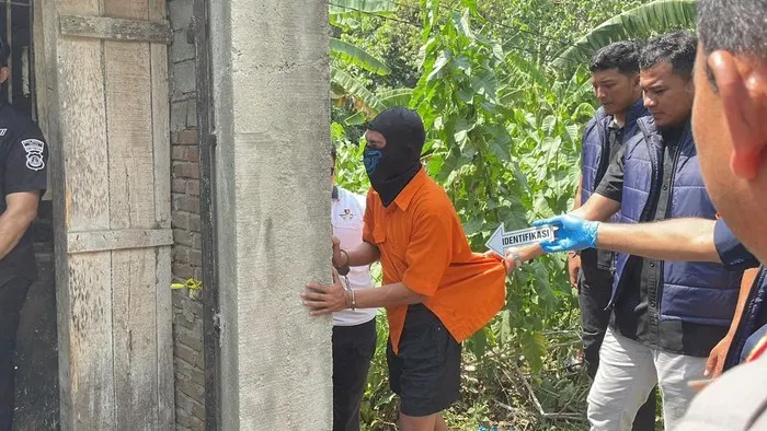 Aan Pembunuh Sekeluarga di Palu Jalani Prarekonstruksi Usai Ditangkap