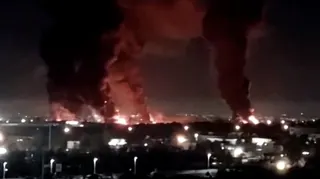 AS Serang Dua Peluncur Senjata Iran di Pulau Larak