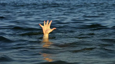 Sopir dan Kernet Truk yang Tenggelam di Sungai Baung OKI Ditemukan Tewas