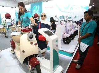 Ada Penataan Subsidi Pertalite, Motor Listrik Pilihan Mobilitas yang Kian Relevan