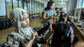 Pelatihan Tata Rias di PPKD Jakarta Pusat Dorong Kesiapan Kerja dan Wirausaha