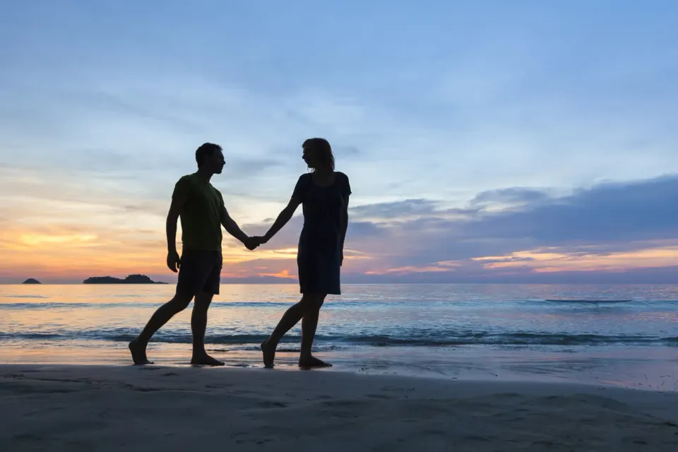 Meluruskan Kekeliruan Peringatan Boyfriend Day, 3 Agustus atau 3 Oktober?