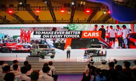 Toyota Perluas Pilihan Kendaraan Melalui GAZOO Racing dan Lini Land Cruiser di GIIAS 2026