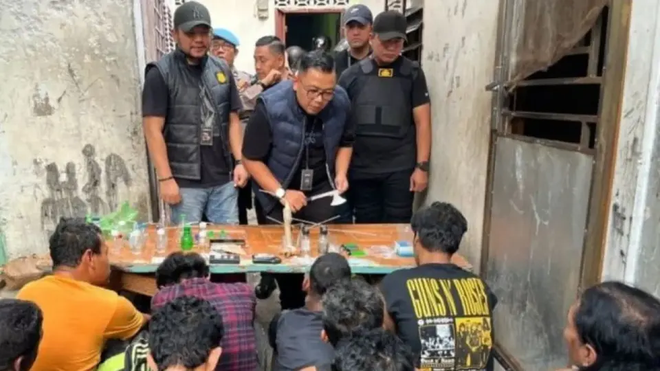 Polisi Gerebek Dua Sarang Narkoba di Jalan Mangkubumi Medan, Sembilan Orang Diamankan