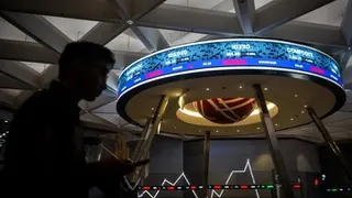 Pasar Saham Bereaksi Negatif Setelah Kabar Pengunduran Diri Gubernur Bank Indonesia