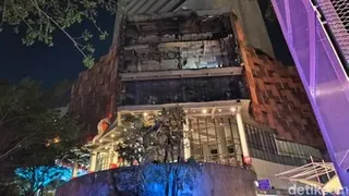 Kebakaran di Mal Nipah Makassar Berhasil Dipadamkan, Diduga Korsleting Lampu Neon Box