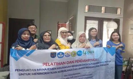 Akademisi UPNVJ Dorong Diversifikasi Produk dan Pembenahan Finansial UMKM Papandra di Depok
