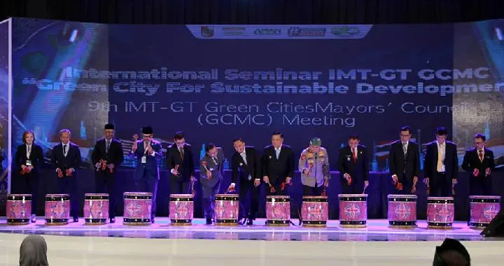 Wali Kota Pekanbaru Dorong Semangat Green City dalam Forum IMT-GT GCMC 2026