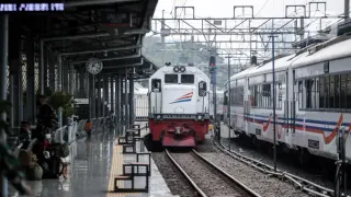 Ketika Tiket Kereta untuk Balita Dinilai Melanggar Hak Konstitusional, Aturan PT KAI Digugat ke MK
