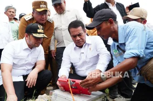 Kementan Sebut 3.233 Hektare Sawah di Lamongan Berhasil Diselamatkan dari Dampak El Nino |Republika Online