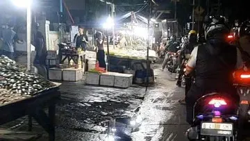 Pedagang Ditertibkan, Begini Kondisi Jalan Depan Kramat Jati Saat Malam