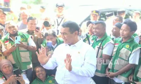 Menteri Pertanian Siapkan Strategi Tiga Tahap Atasi Kemiskinan di Alor