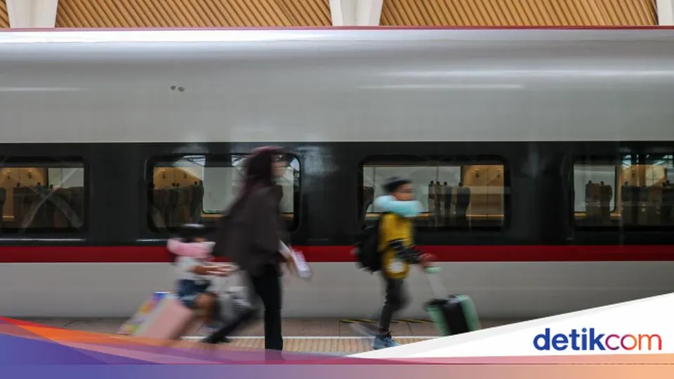 Menakar Kelanjutan Rute Perpanjangan Kereta Cepat Whoosh ke Surabaya