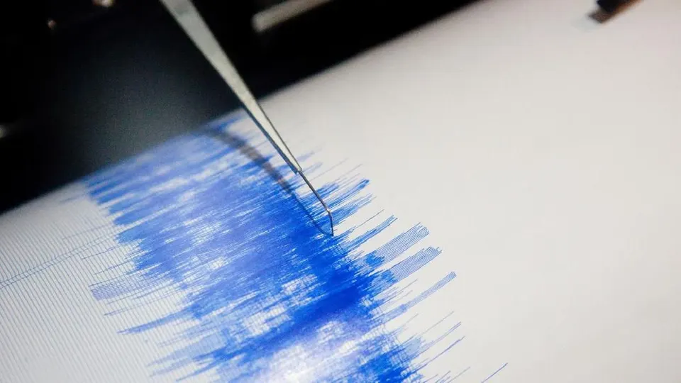 BMKG Catat 7.492 Gempa Susulan di NTT, Korban Meninggal Dunia Capai 103 Orang