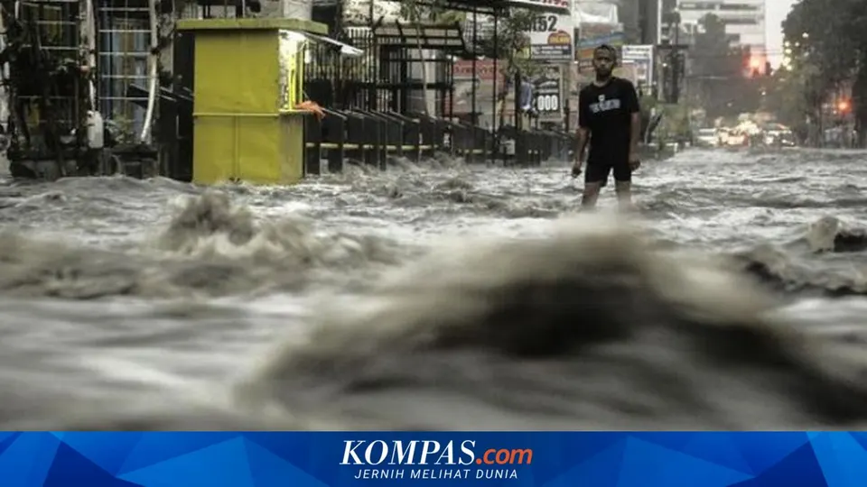 Sinergi Pengendalian Banjir Jakarta dan Pengerukan Kanal Banjir Barat