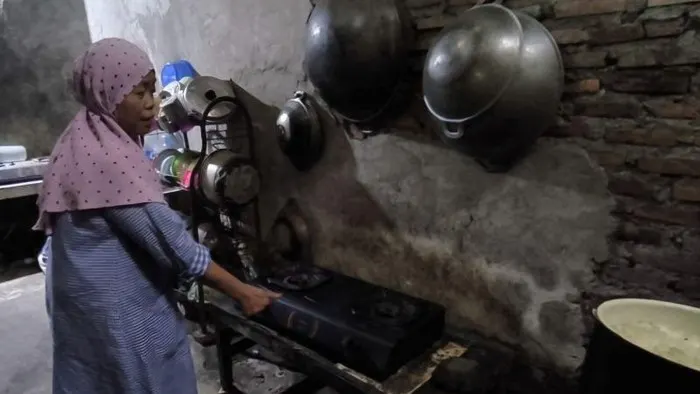 Ayah dan Anak Tewas akibat Ledakan Gas Bocor di Bekasi