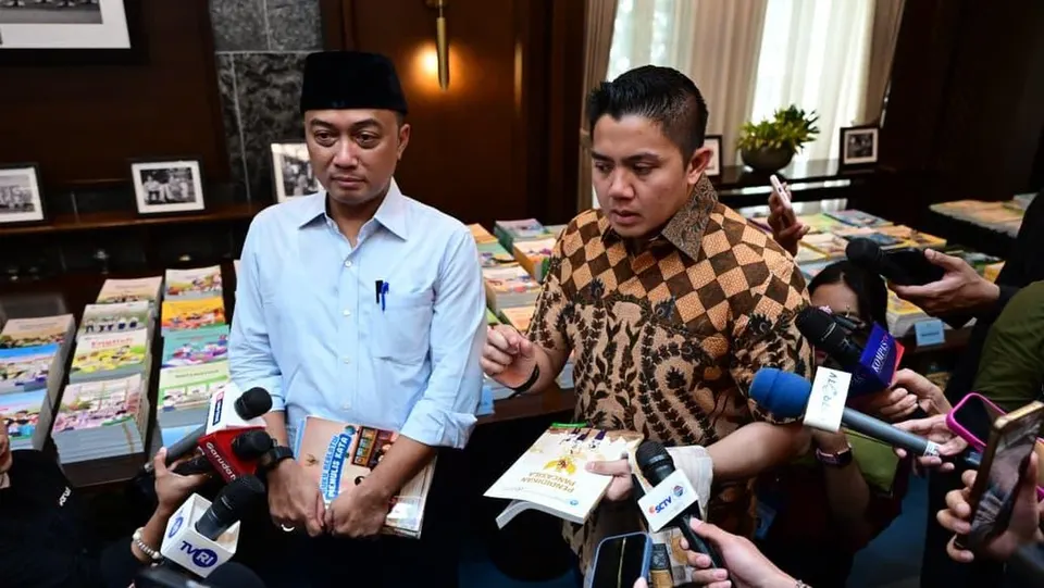 Pemerintah Evaluasi Buku Pelajaran SD-SMA, Bandingkan Kualitas dengan Negara Tetangga