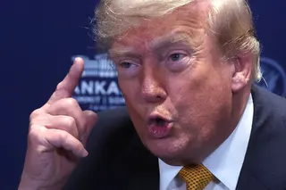 Donald Trump Resmi Larang Impor Robot Humanoid Asal China ke Amerika Serikat