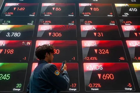 IHSG Diproyeksi Melemah, Pasar Masih Menanti Kepastian Gubernur Bank Indonesia Definitif