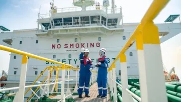 Di Atas Geladak, Masa Depan Distribusi Energi Nasional Bertumpu pada Bahu 13 Pemuda