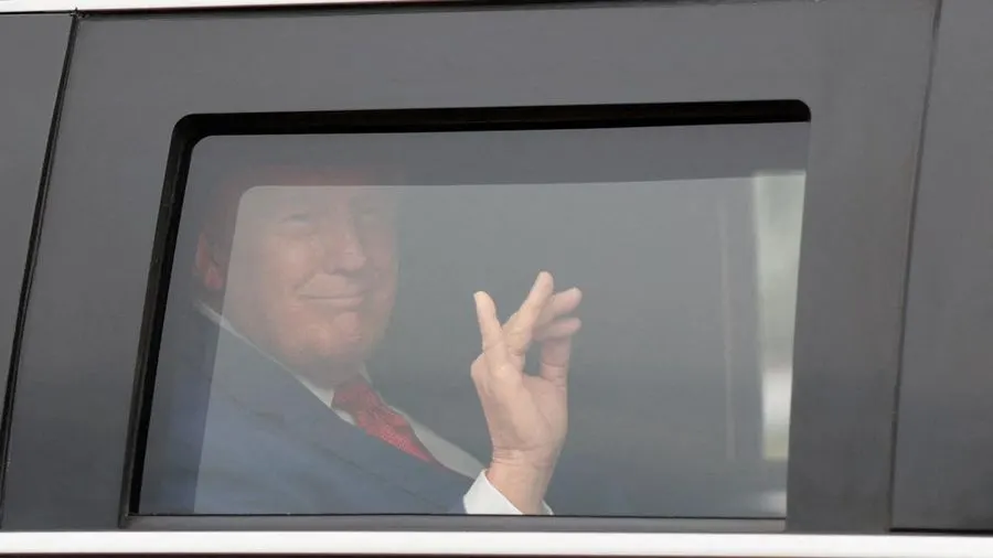 Sikap Donald Trump Berubah di Tengah Perang AS-Iran yang Masuki Bulan Keenam