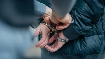 Bareskrim Polri Tangkap Dua WN India Terkait Sindikat Penyelundupan Emas Ilegal ke Dubai