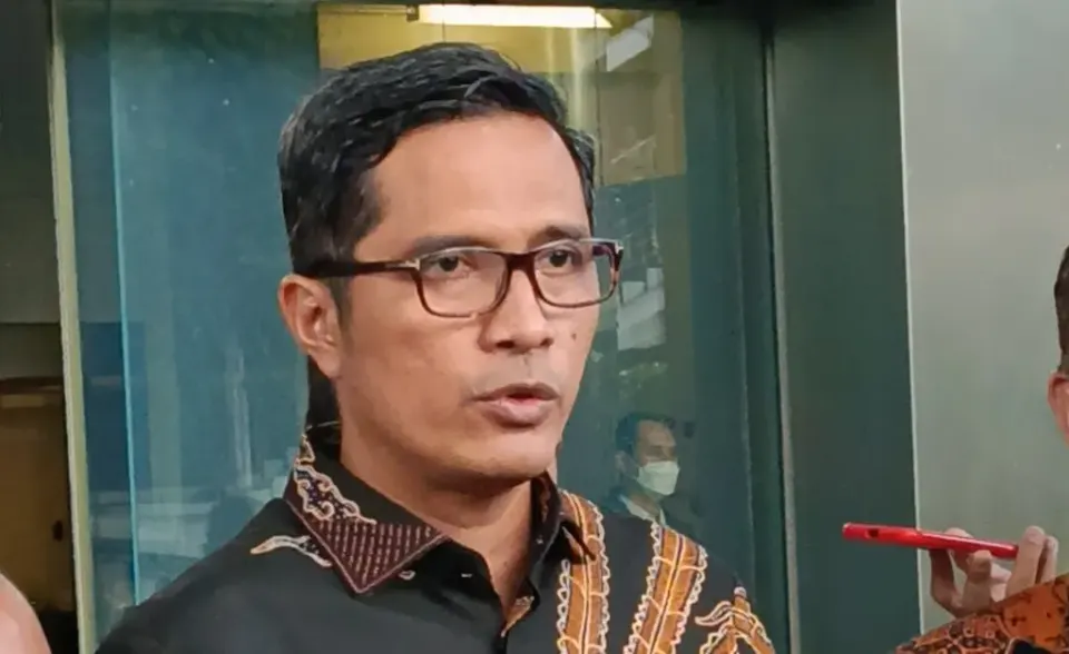 Membedah Prinsip Keadilan di Balik Pilihan Febri Diansyah Bela Eks Jampidsus