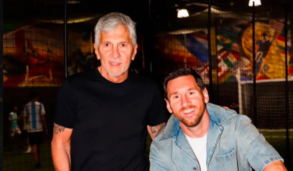 Pesan Dukungan Cristiano Ronaldo untuk Lionel Messi atas Berpulangnya Sang Ayah