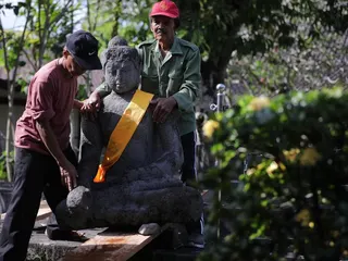Jelang Waisak 2570 BE, Arca Unfinished Buddha Borobudur Dipindahkan ke Lapangan Kenari
