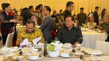 Menteri Koperasi Ferry Juliantono Hadiri Koperasi Awards 2026