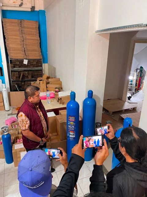 Ribuan Tabung Whip-Pink Ilegal Dipindahkan ke Gudang Brimob Cikeas