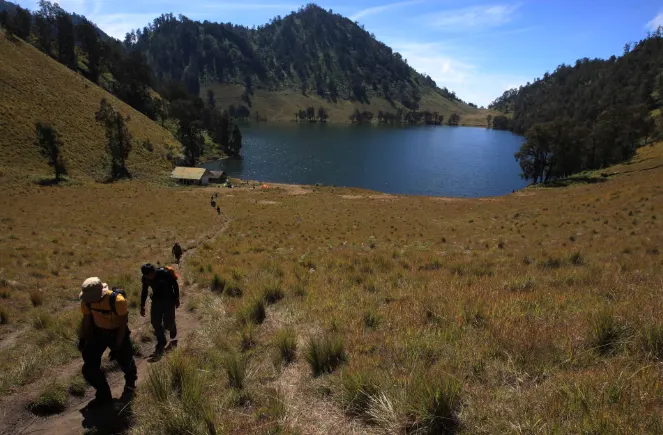 Kebakaran di Jalur Semeru, 170 Pendaki Masih Berada di Ranu Kumbolo