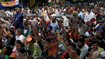 Dari Gas Air Mata ke Tarian, Bagaimana Pemuda India Memaksa Menteri Pendidikan Mundur