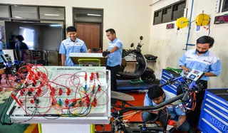Menuju "Made by Indonesia", Strategi Baru Industrialisasi Hijau dan Kemandirian Teknologi